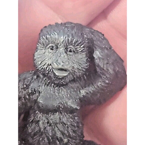 Safari Ltd Alligstor, Gorilla & Chimpanzee Small Animal Figures 1.5" Set Of 3 - Picture 10 of 16